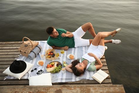 picknick dejt|16 Picnic Date Ideas for Romantic Weekend